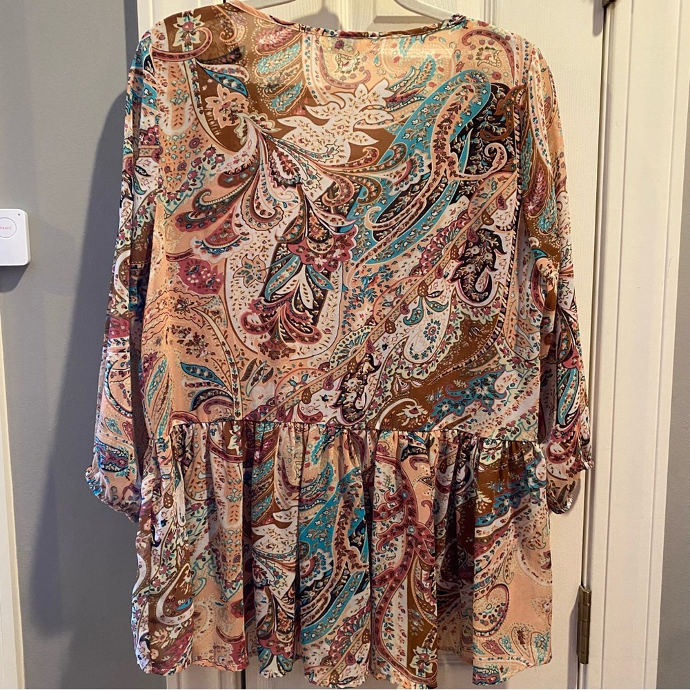 UMGEE  L sheer, beautiful paisley blouse EUC - Picture 3 of 7